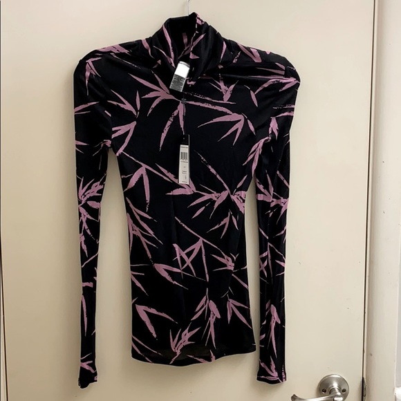 BCBG Maxazria Turtleneck tee - Picture 4 of 8